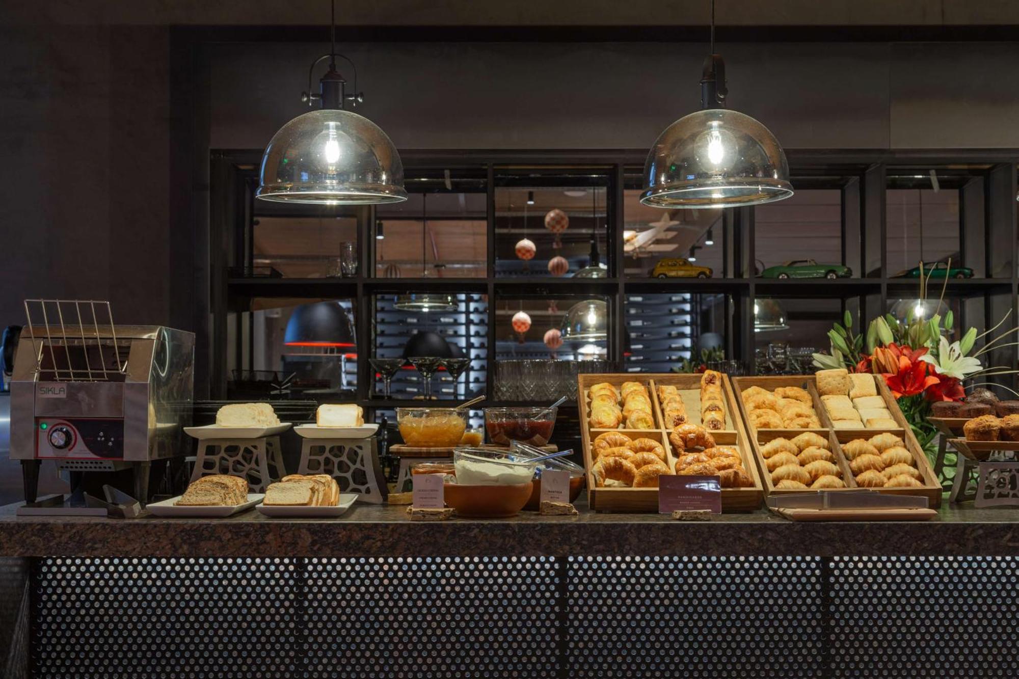 Hualta Mendoza, Curio Collection By Hilton Hotel Mendoza