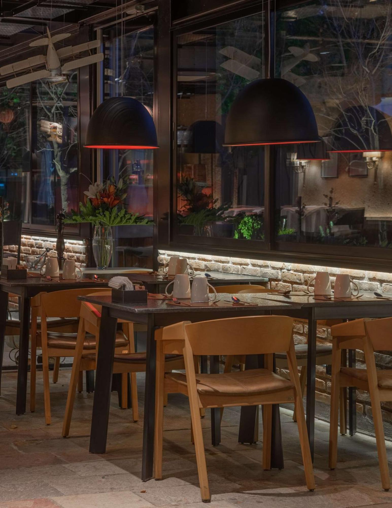 Hualta Mendoza, Curio Collection By Hilton Hotel 4*